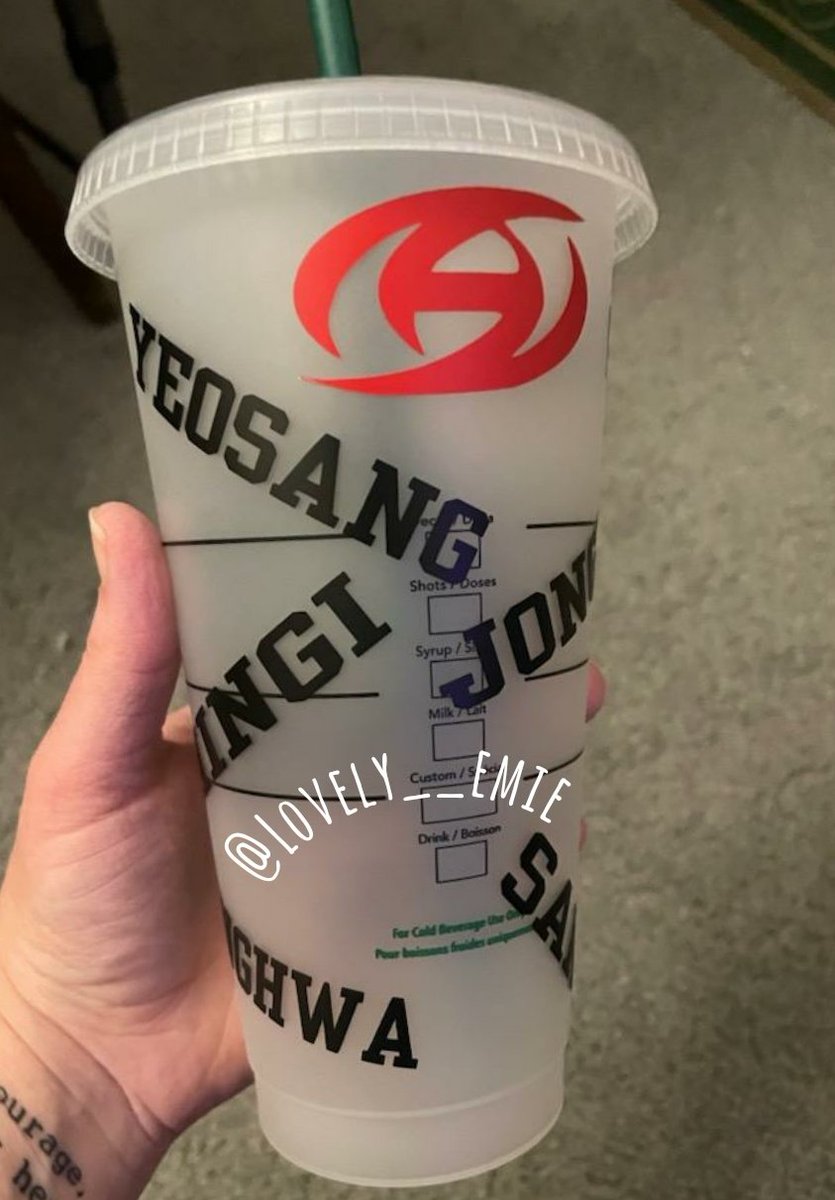 Lovely__Emie's tweet photo. YASSS! I keep forgetting to post! ❤️ This is a cup I decorated for my dear Atiny I finally met at an Ateez concert! Message me if anyone would like to purchase one! @atylinquel Thank you for making it look more beautiful 😍 #ATINY #8M1T https://t.co/SrDqgPXRqr