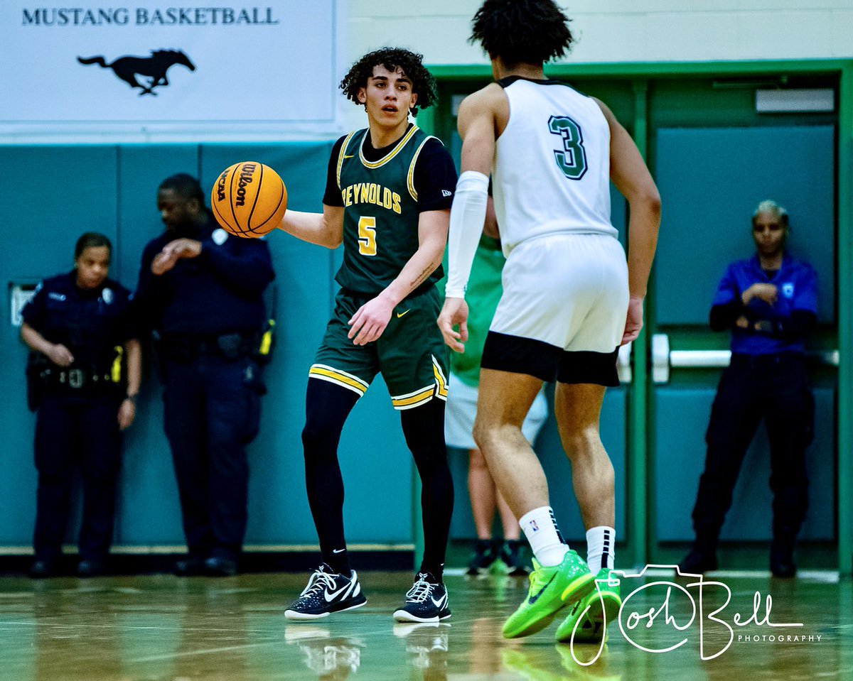 jayhxrp's tweet photo. My final highlight from Senior Season. 
Round 3 of Playoffs.
4.0 GPA
Open to any opportunity possible. 

https://t.co/QWQHOfby1O https://t.co/eCvIuD9mfM