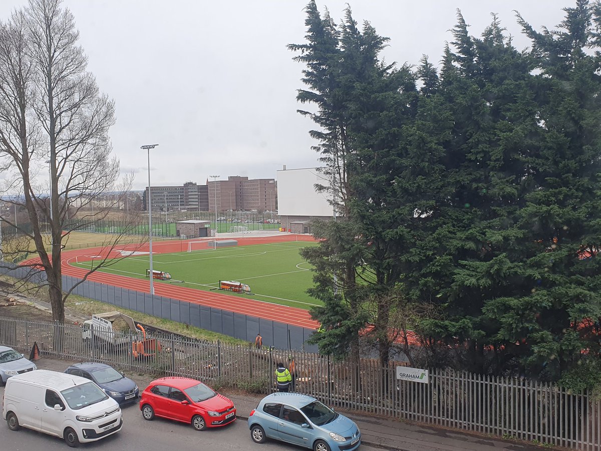 xe_no_pus's tweet photo. Trees being felled right outside my house for no damn reason. Wasn't informed, no chance to protest, nothing.

One of my key conditions for choosing this flat was "at least one tree". Guess that's in the past now 😭😤
#meadowbankstadium #edinburgh @EdinburghLive_ https://t.co/mnK2y3JWJf