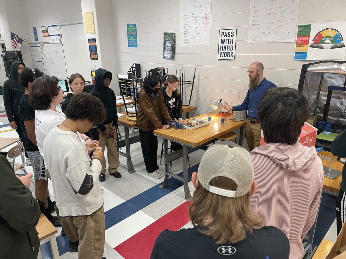CromaBoo's tweet photo. @eastwakehs Students learning about hydrogen fuel cells today in Mr. Fister’s Principles of Engineering class. They’ll be attaching the fuel cells to the cars that they are building in collaborative teams. https://t.co/nAK9f79GzA