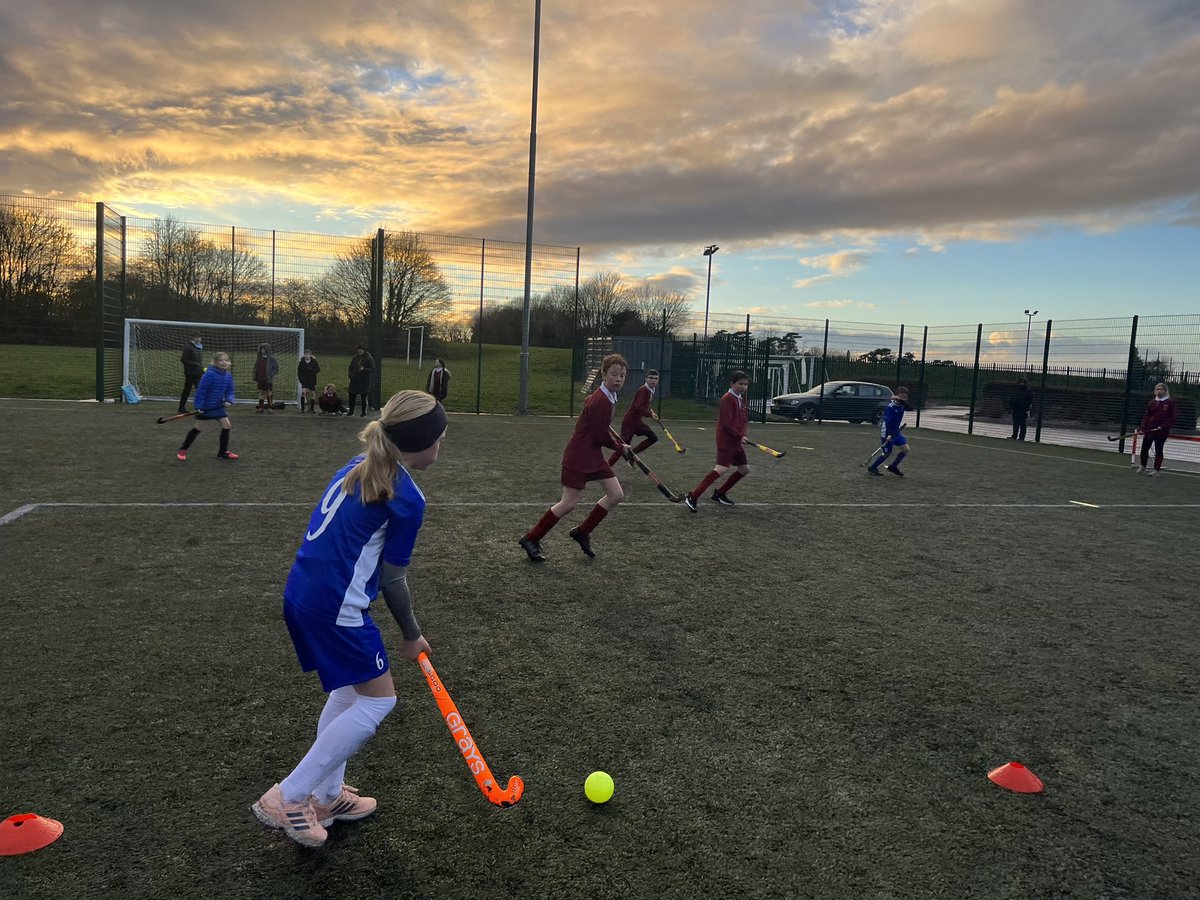 EBeachellDRET's tweet photo. Congratualtions to 18 teams who took part in yesterdays @NCharnwoodSSPAN Quicksticks Tournament🏑 Great effort from all schools. Big well done to🥇 @StPaulsweaves 🥈 Mountfields Lodge and🥉 @StPaulsweaves &amp; @SHLoughborough . Big thank you @LTHC1897 for supporting this event! https://t.co/m8J87TQW2z