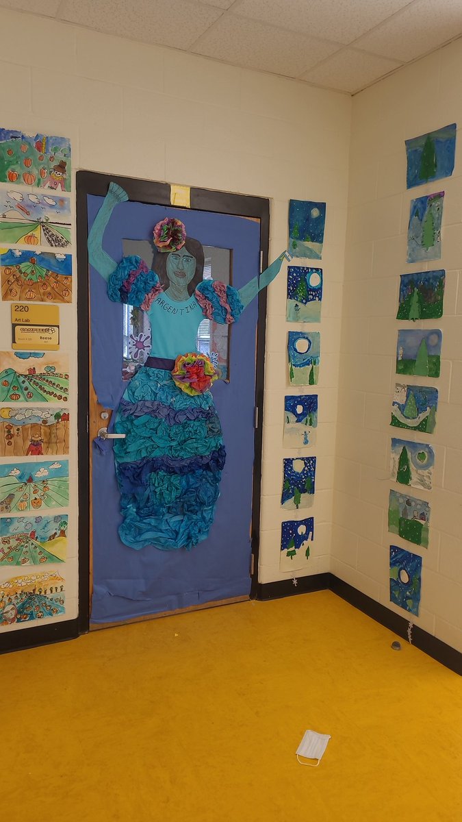dses_art's tweet photo. Check out this amazing art on display for Youth Art Month @CampbellES_FCS! Thanks, Ms. Reese, for all you do for our young artists in @FultonCoSchools.  I had an amazing time visiting your classroom today! 😍 #FCSYAM23
@ArtsFCS 🎨 https://t.co/RFeGoogRwC