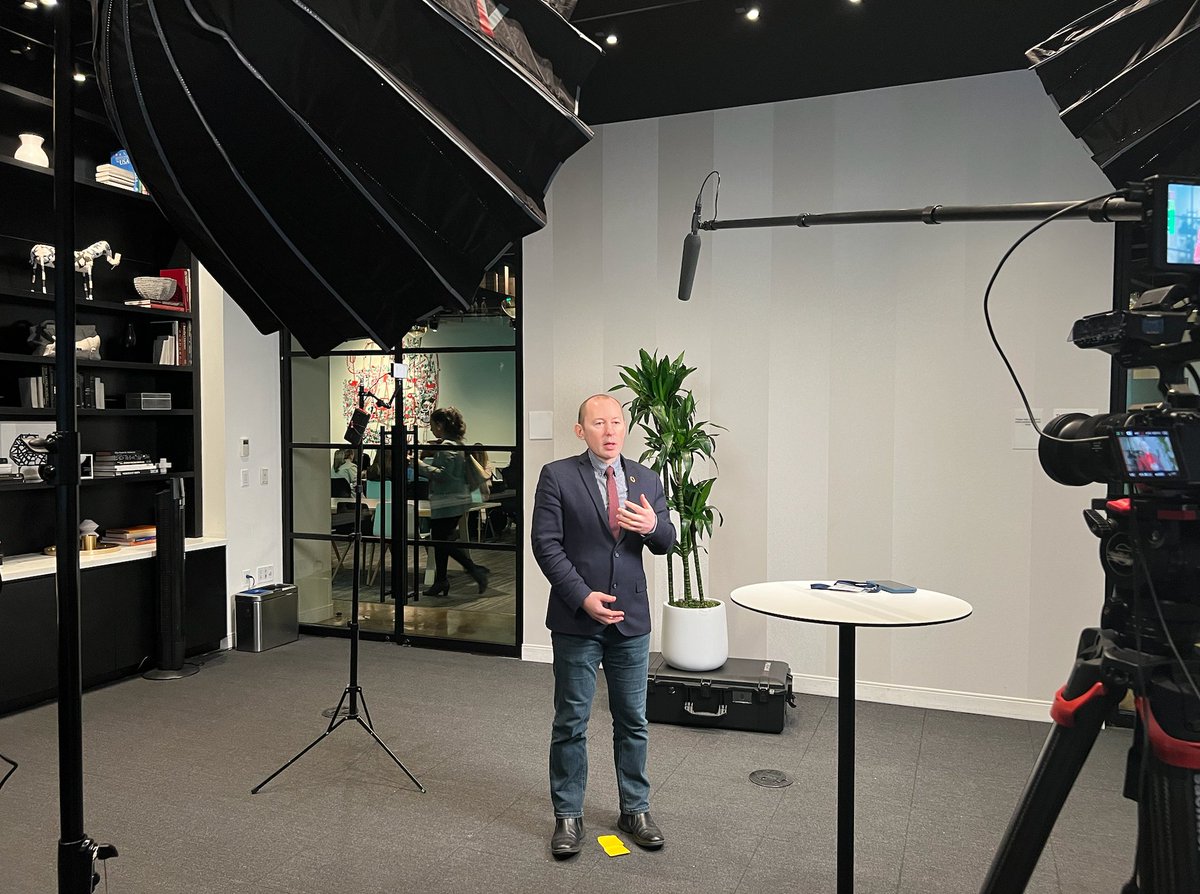 globalcompact's tweet photo. Day 3⃣ of our Annual Local Network Forum is off to a great start! Today, we're interviewing Executive Directors and Country Managers from our #LocalNetworks around the world 🌎 to get key insights on issues impacting businesses in the region.

#UnitingBusiness #ALNF https://t.co/jW2eIwLwnf