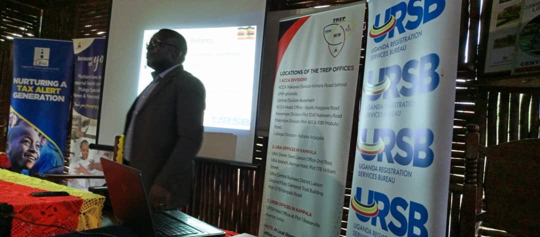 URSBHQ's tweet photo. The #TaxpayerRegisterExpansionProgramme (TREP) has supported mobilisation of citizens to register their businesses, identification of taxpayers & enhancement of local revenue collections for national growth
Managing stakeholders to identify with the project drives mindset change https://t.co/PXIIcrnnoH