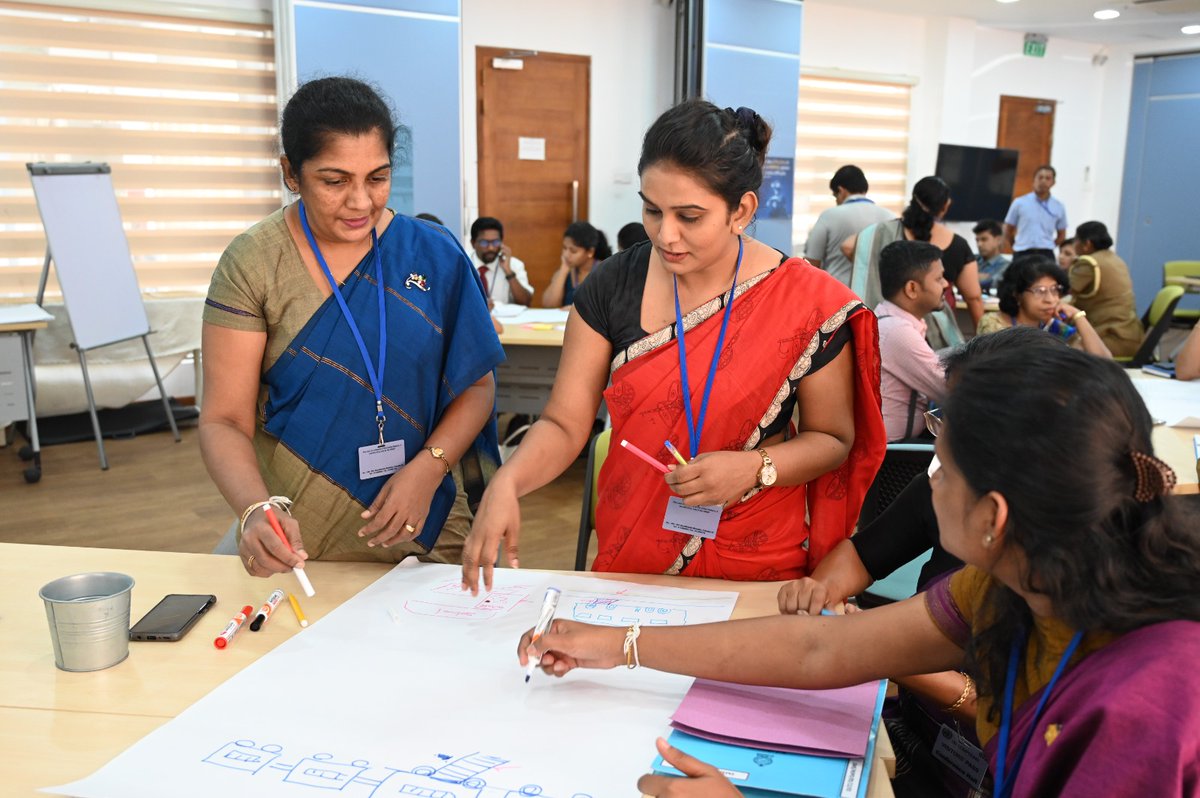 CitraLabLK's tweet photo. 3/3
Today, participants identified gaps in inclusivity, unpacked key challenges faced by PWDโs in navigating their daily lives and used #humancentereddesign tools to explore ideas around future-fit interventions.
@UNDPSriLanka
@UNHABITAT @UNDPasiapac
#inno4dev #LeaveNoOneBehind https://t.co/vmHo31YpK1
