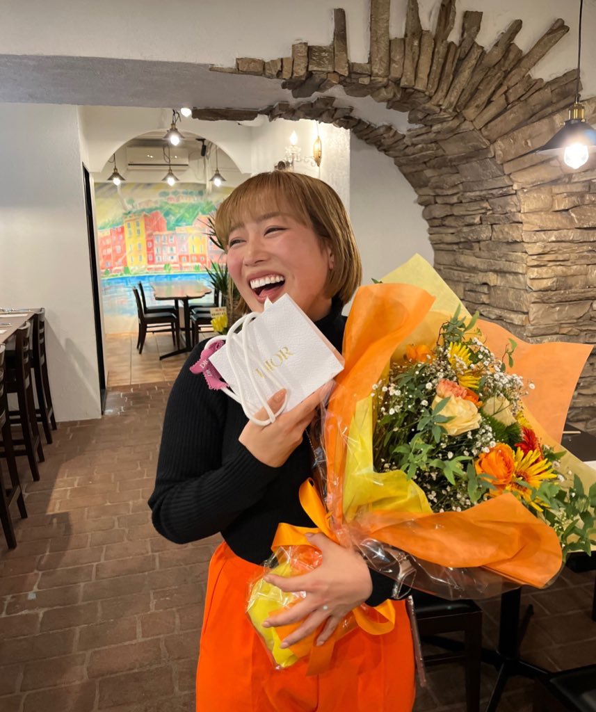 連日大好きな人たちに
たくさんお祝いしてもらって
幸せすぎる誕生日🎂🧡
ありがとうが何個あっても
足りない🥹