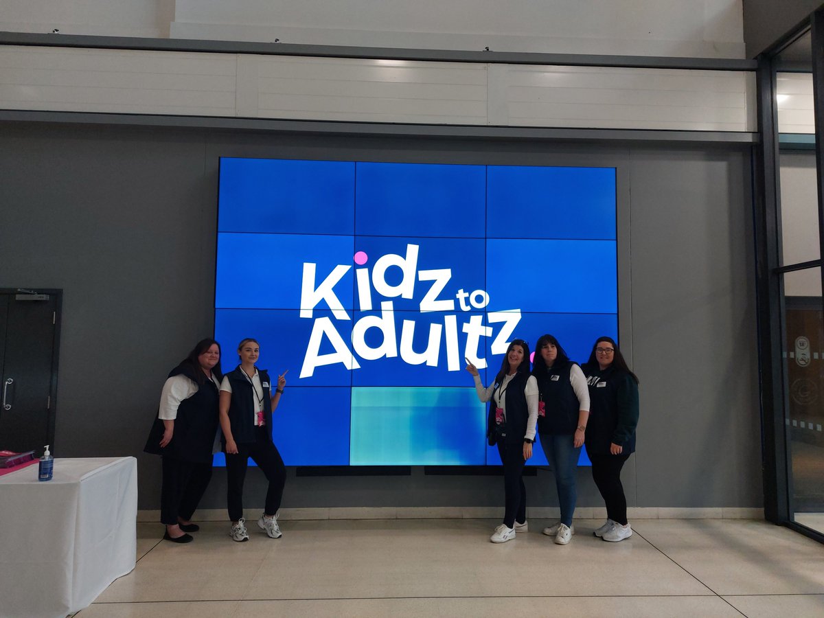 AurndraMC's tweet photo. great day getting ready for tomorrow #kidztoadultzmiddle #disabledliving https://t.co/c04yDrVeEC
