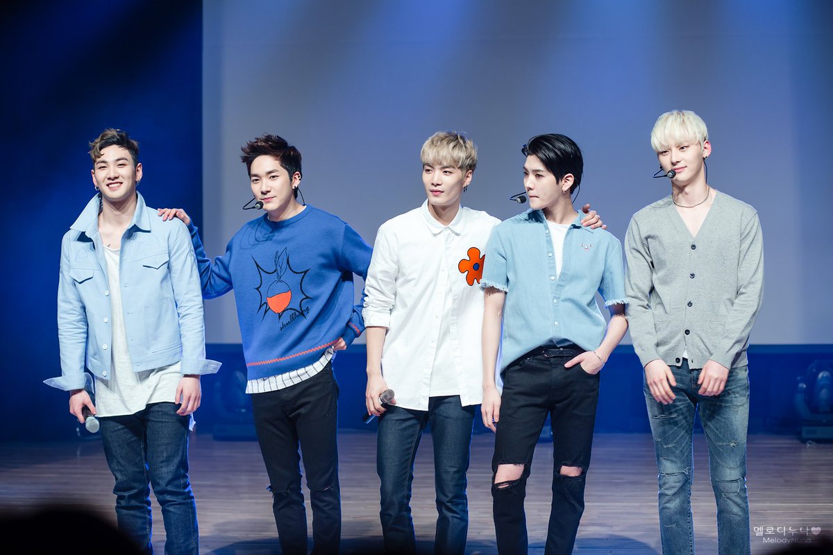 NuestClown's tweet photo. ปีแรกที่ไม่มี เรา5คน ร่วมกัน ผ่านไปแล้ว ..
แต่ในใจเรายังมีกันและกั���เสมอ..
คิดถึงมากๆ ..
ยินดีกับ ปีที่ 11 และขอให้พรุ่งนี้ก็ยังตื่นมาเจอแต่เรื่องดีๆ ..
🐢 🌸 🐶 🌸 🐯 🌸 🦊 🌸 🐰
#뉴이스트_데뷔11주년_축하해
#NUEST_11th_Anniversary
#NUEST_11TH_SPRING https://t.co/YBpc2Nz7Q5