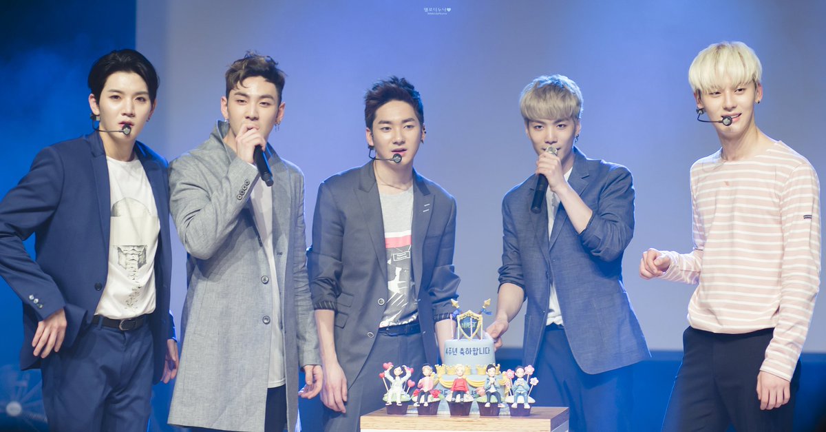 NuestClown's tweet photo. ปีแรกที่ไม่มี เรา5คน ร่วมกัน ผ่านไปแล้ว ..
แต่ในใจเรายังมีกันและกั���เสมอ..
คิดถึงมากๆ ..
ยินดีกับ ปีที่ 11 และขอให้พรุ่งนี้ก็ยังตื่นมาเจอแต่เรื่องดีๆ ..
🐢 🌸 🐶 🌸 🐯 🌸 🦊 🌸 🐰
#뉴이스트_데뷔11주년_축하해
#NUEST_11th_Anniversary
#NUEST_11TH_SPRING https://t.co/YBpc2Nz7Q5