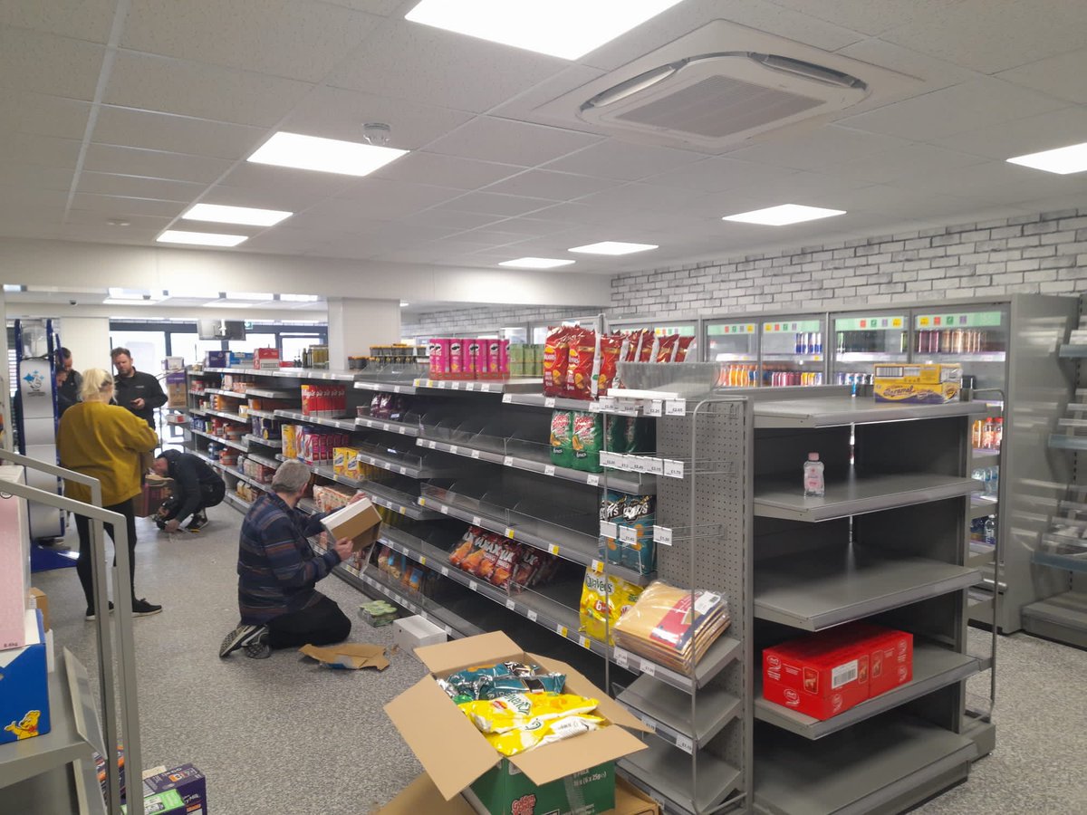 Watch this space, Farringdon. A brand new One Stop will be opening soon with lot's of great offers and promotions in-store 🛒 We can't wait to meet you all 😍

Do you know the perfect spot for a One Stop? Let us know 👉 lnkd.in/eXyCY2gi

#OneStop #NewStore #ComingSoon