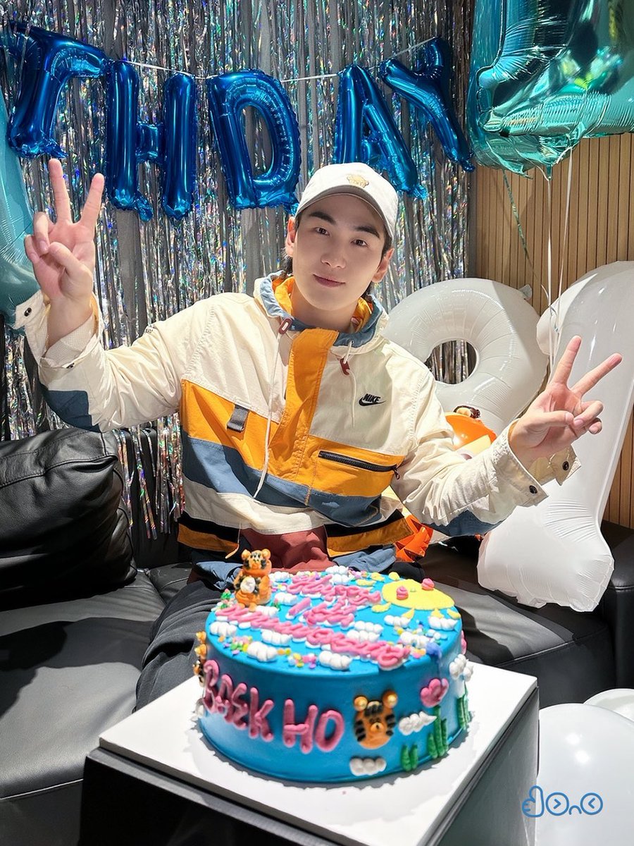 _aaron_kk's tweet photo. 230315 얘들아 오늘 각자의 모습으로 와줘서 너무 고맙구 사랑해 끝까지 같이 걸어보자고💖💖💖💖💖 뉴이스트 사랑한다
#뉴이스트_데뷔11주년_축하해
#NUEST_11th_SPRING https://t.co/sQI91jAqG0