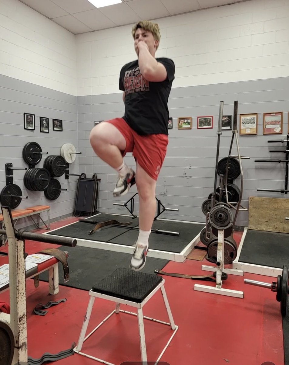 RMA_RedRageFB's tweet photo. We love Contrast Work! Plyometrics, Step-ups, Assisted and RFEs! #ManMakers https://t.co/htyUOCIjDZ