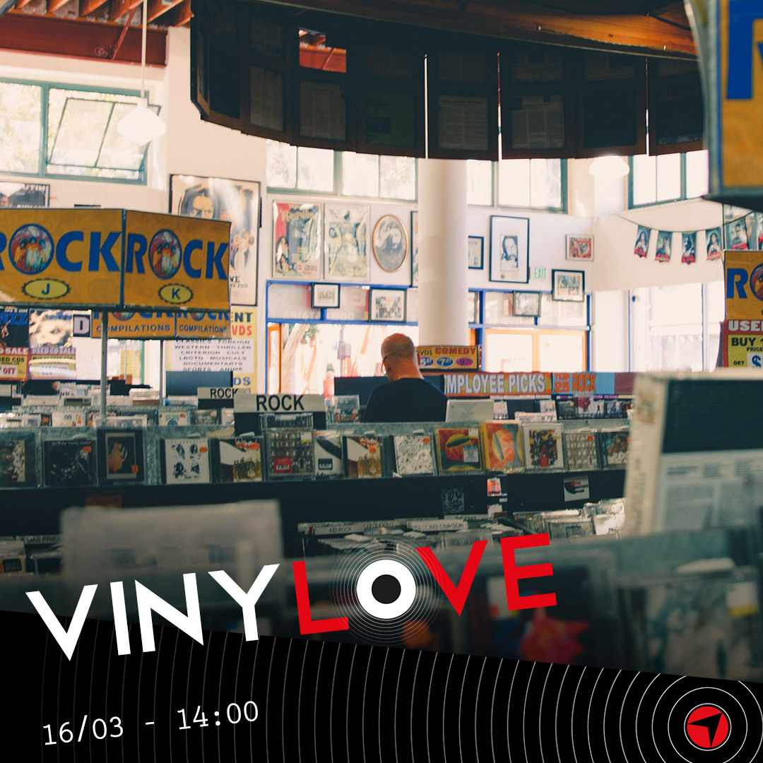 RadioFrecciaOf's tweet image. ⚫Torna #VINYLOVE, questa volta di giorno !

🎧Domani, dalle 14:00, Cecile B, Double M e Gigi Riccardo apriranno le porte nel nostro negozio di dischi con oltre due ore di musica suonata live in vinile, ospiti e la chance di portarsi a casa un #vinile esclusivo degli #Inhaler