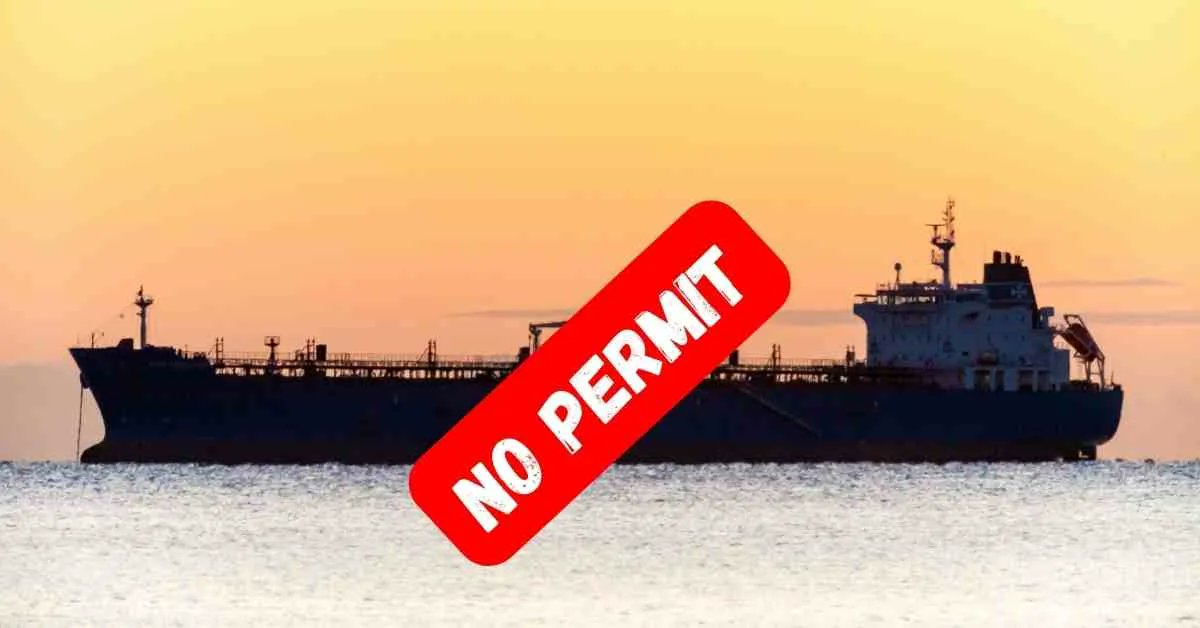 Submerged Tanker In Oil Spill Did Not Have Permits 

...Check Out this article 👉buff.ly/3ldver1 

#OilSpill #EnvironmentalDisaster #PermitViolation #MarinePollution #OilSpillCleanup #OffshoreDrilling #EcoCrisis