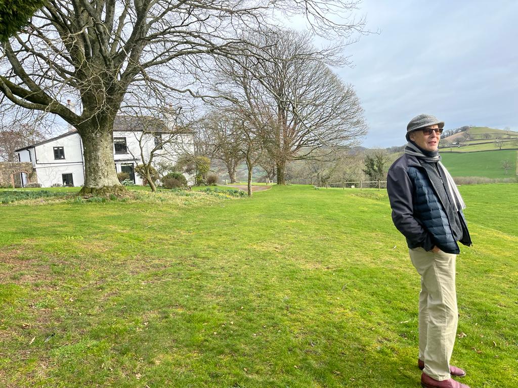 Sidmouth is both beautiful and chilly.
A quick break before immersing myself in an exciting project in London....all will be revealed.