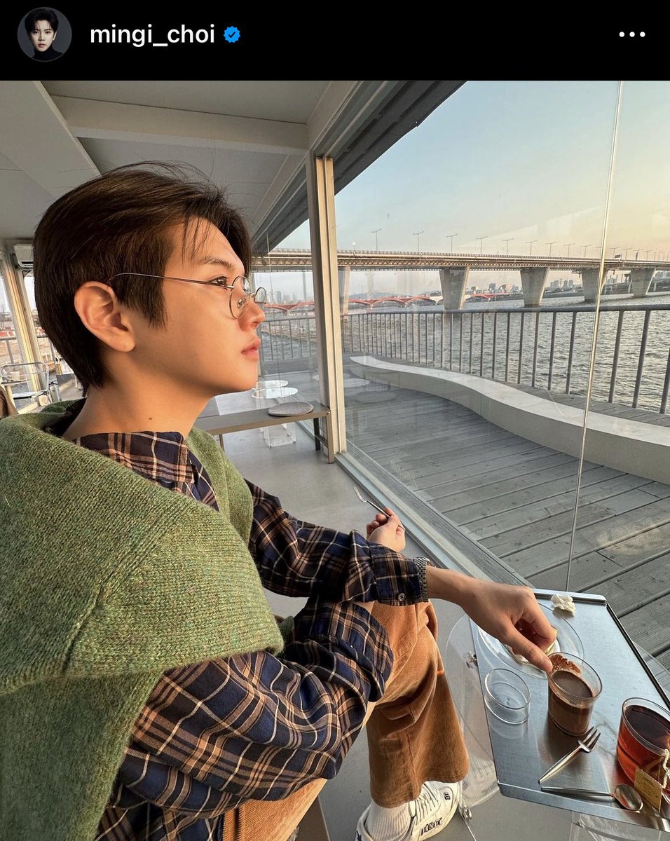 janinekwon_'s tweet photo. 2. Cafe by Han River that Mingi recently went to (posted on IG) 🥰💖
📍Mulgyul Cafe, Hangang
-
#NUEST #뉴이스트
#뉴이스트_데뷔11주년_축하해
#NUEST_11th_Anniversary
#NUEST_11th_SPRING https://t.co/7uDMcJjBIe