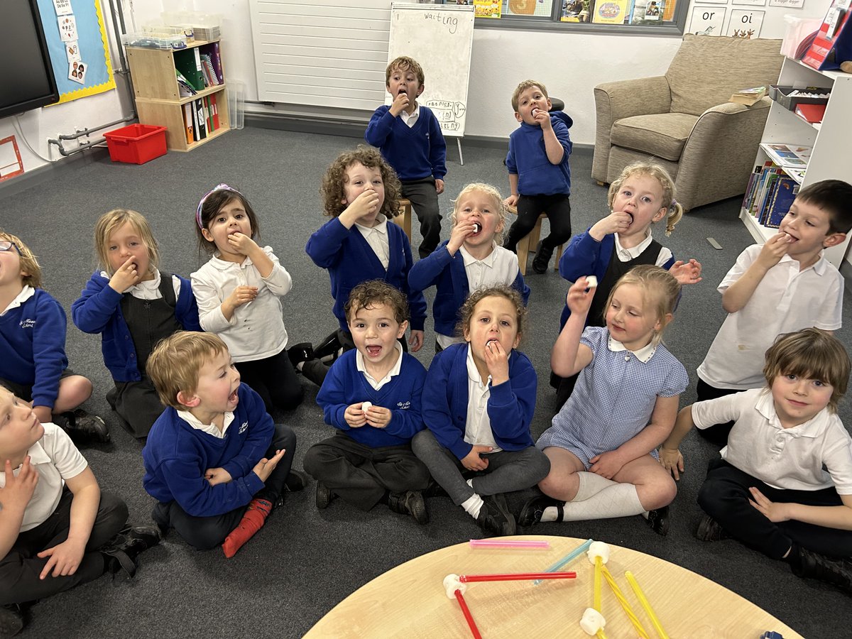 StMinverSchool's tweet photo. Science Week Day 3... do all experiments work? (No) Can you build strong structures with marshmallows and straws? (No) Are the marshmallows yummy?! (Absolutely) 💙 https://t.co/7uqaA3MtCP