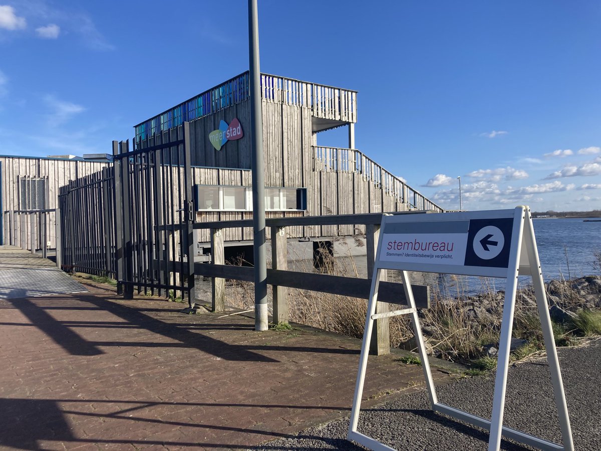 Mooie dag om te stemmen in Meerstad ⁦@bureau_meerstad⁩ ⁦<a href="/gem_groningen/">Gemeente Groningen</a>⁩
