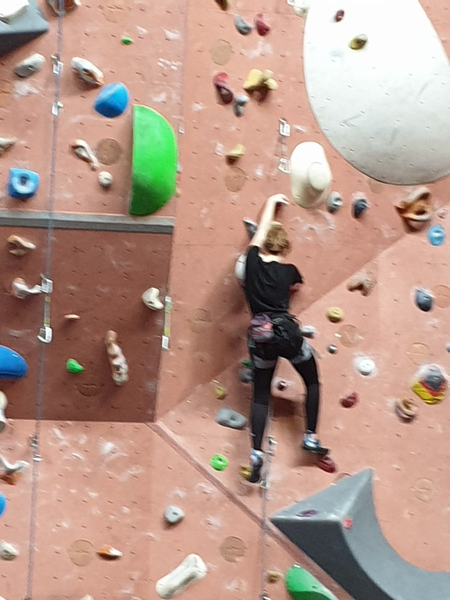 unssaube's tweet photo. Championnat d'académie d'escalade UNSS à Troyes.  
140 concurrents se disputent le titre.
Merci à tous les sportifs et aux Organisateurs. 
@AubeDepartement @SBertail 
@unss https://t.co/Dx4sKNhFVS
