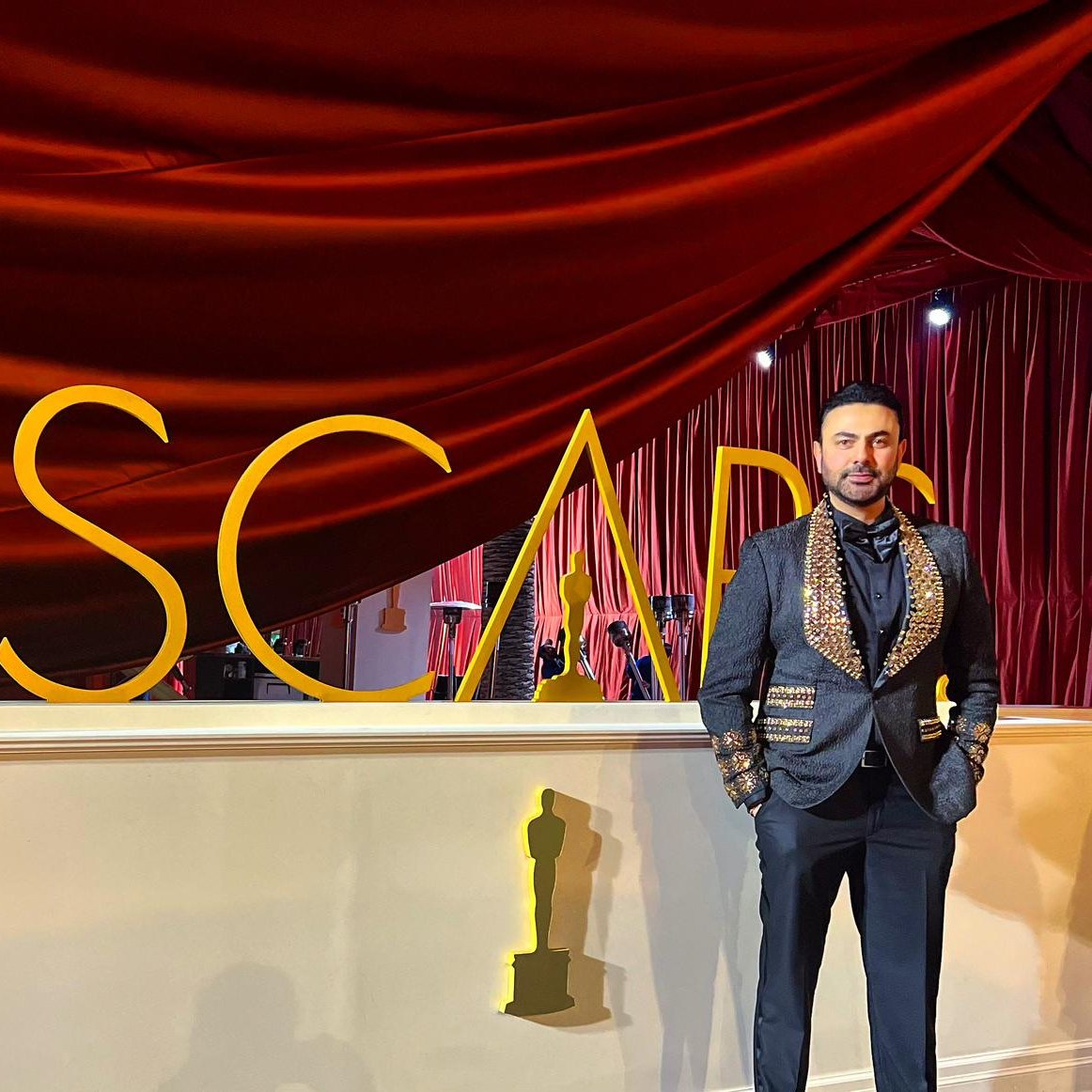 BeirutcomMag's tweet image. محمد كريم يتألق بحفل VANITY FAIR OSCAR PARTY بعد توزيع جوائز الأوسكار
 beirutcom.net/294114 

via @BeirutcomMag @mokarimstar #MOHAMED_KARIM #محمد_كريم #Mohamedkarim #Oscars #بيروتكم