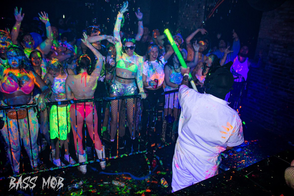 BassMobNetwork's tweet photo. UV: drip got pretty wild…. Would you dare get in the paint zone? https://t.co/RhabyKYbLe