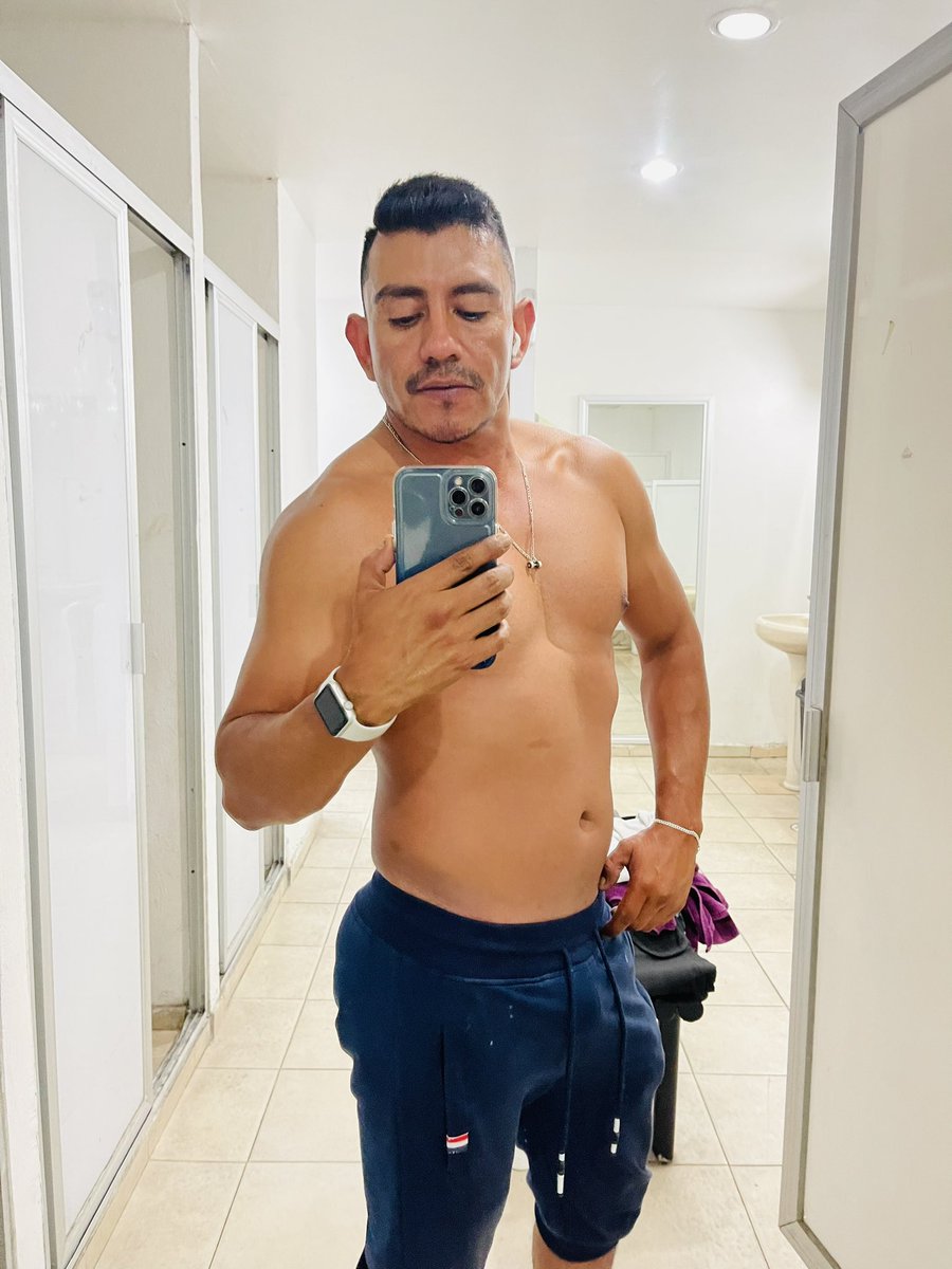 Manuel2247's tweet photo. 😋 https://t.co/vbcjNaMRGK