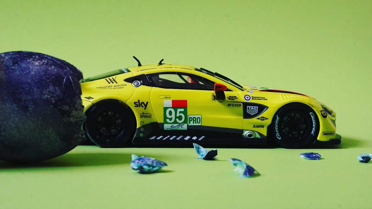 oesselser's tweet photo. Frohe Ostern!
#OesselserChampionship #Carrera #Slotcar #Slotcars #Slotracing #Tuning #Motorsport #Auto #Racing #Instacar #Miniatur #Scalextric #Modelauto #Drift https://t.co/vDvZ5dl3OI