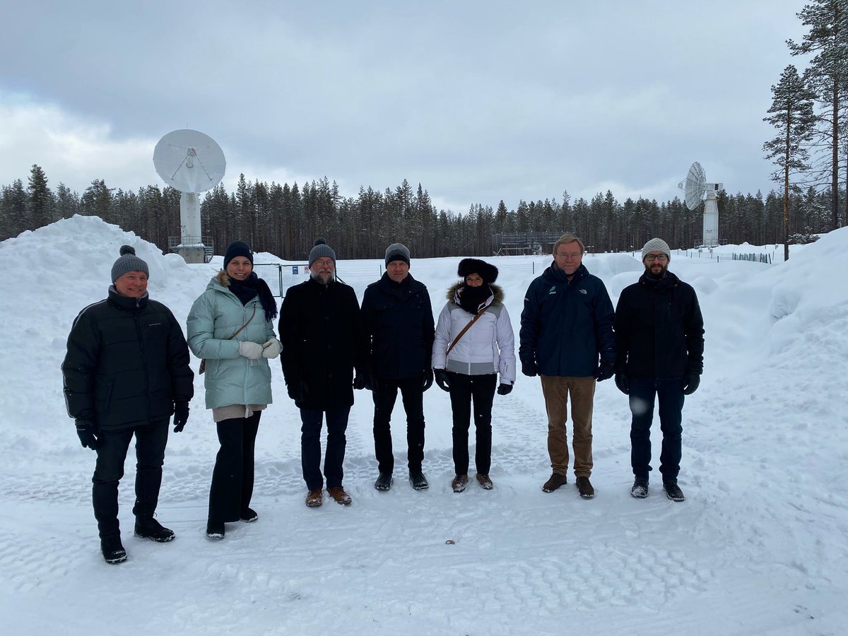 SimonettaCheli's tweet photo. I visited the Sodankylä research area and the Arctic Space Centre of @tmeteorologit, which is Finland's primary infrastructure for the utilization, calibration, and validation of data by #EarthObservation satellites. https://t.co/8UfvsY4qHR