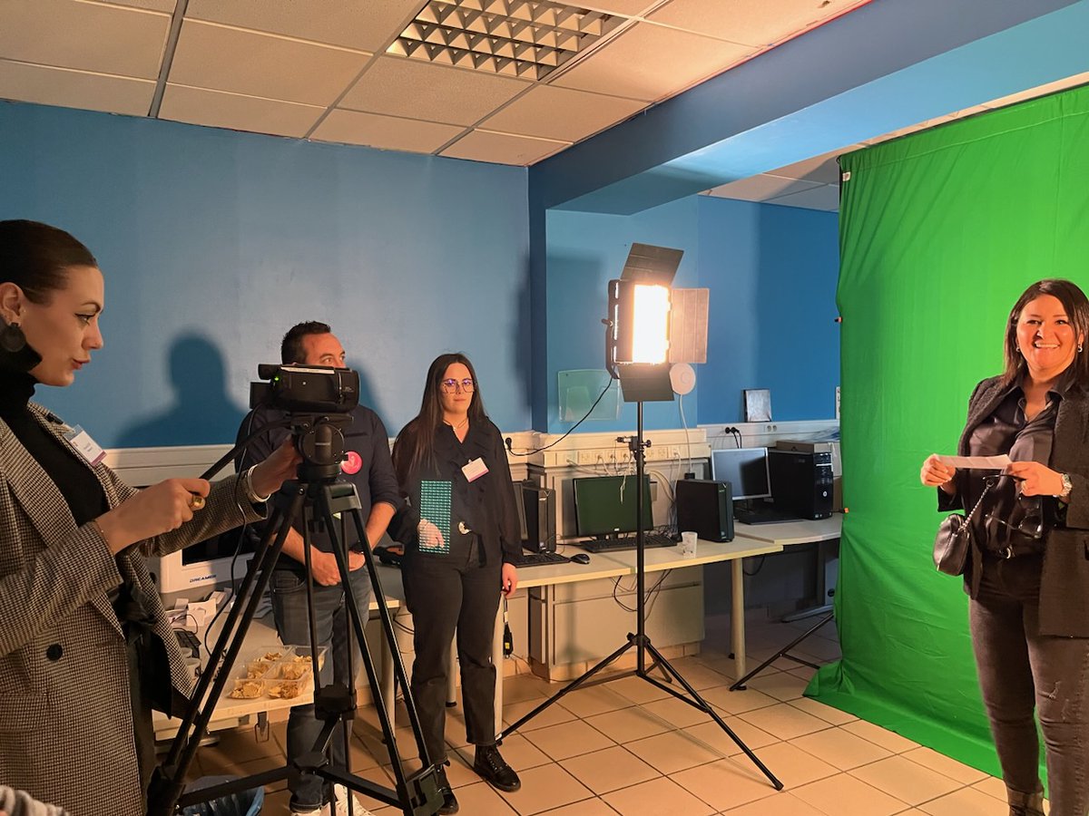 yves_cabon's tweet photo. Le #sdjes de la @dsden30 était présent à la journée consacrée au projet social de l'#escal à @Marguerittes30 sur le thème d'un #territoire #solidaire au services des #familles https://t.co/vh9jxqG1so