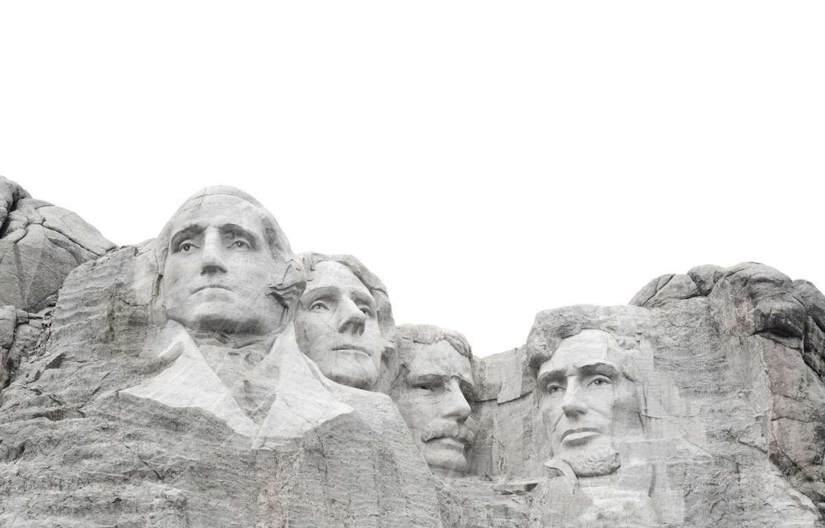 Mount Rushmore National Memorial is free to visit, plus you can enjoy both self- and ranger-guided tours at the Sculptor’s Studio and the Lincoln Borglum Museum #MtRushmore #MountRushmore #VisitSouthDakota #SouthDakota #XanterraTravel