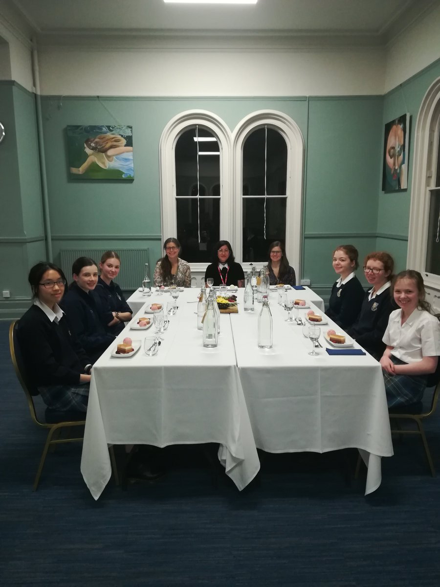 We enjoyed an excellent lecture &amp; then supper with PhD student &amp; Exoplanet researcher @ExoDransfield &amp; learned about finding new planets &amp; where in the world that takes you, how tricky data can be &amp; how planets can hide! #BritishScienceWeek2023 #exoplanet