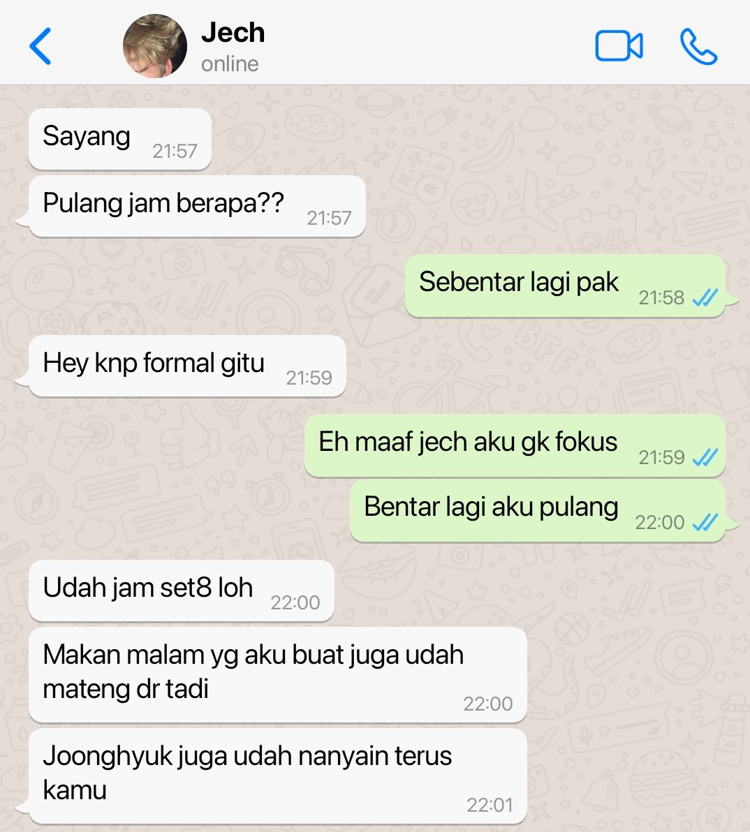 shgeil's tweet photo. #swksp married AU

Ketika Moryak nikah sama CEO di perusahaannya https://t.co/2asnzGReJb