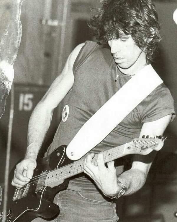 HarperMarvin5's tweet photo. It’s Wednesday! 
Let it rock! #RollingStones https://t.co/O4lKZBHOd3
