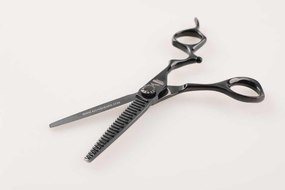 Aichi_Scissors's tweet photo. Aichi Scissors are affordable without compromising on quality or style! ✂️

The quality of the scissors makes them suitable for beginners as well as seasoned professionals.

#PiggyPlinko #IdesOfMarch #wednesdaythought #WednesdayMotivation #WednesdayWisdom https://t.co/k22ZtpZZq2