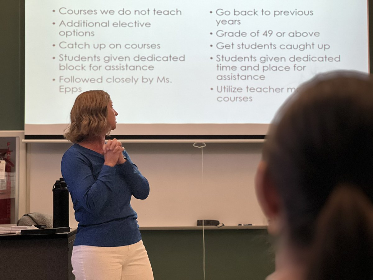 RBHS_WBL's tweet photo. We started the day off learning about Midlands Middle College. Go, Mandy Wilson and team! We also shared what our Lex One career specialists can offer to our students during Alma Puente Ruiz’s ESOL mentoring group meeting. https://t.co/y5Wd4pwxTW