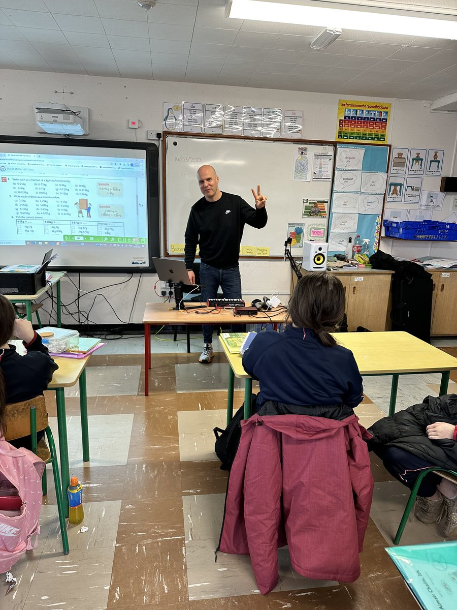 StevieGrainger's tweet photo. Such a great morning with the girls in st Vincent’s primary school looking over cork city thanks once again to @SampleStudios &amp; all involved in this creative careers project @itsthenewschool ❤️‍🩹 https://t.co/09g3ovdX6A