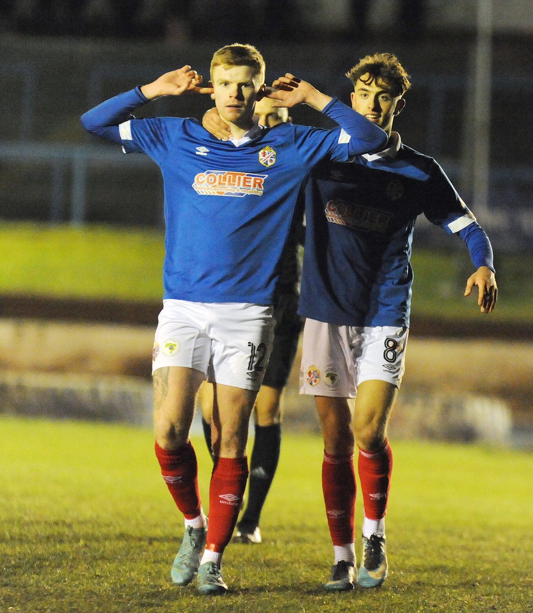 CowdenbeathFC's tweet photo. ⚽️ @_SamNewman11 
⚽️ @scottwalker2001 
⚽️ @scottsinclairx 

📸 @DWardlepix https://t.co/KOfMFfwWWD