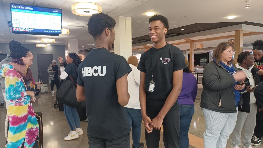 IIMFDesMoines's tweet photo. HBCU Tour Underway! Wishing IIMF safe travels as they begin their journey.

#IIMF #HBCU2023 #HBCUTourNasa https://t.co/naFYkbolv8