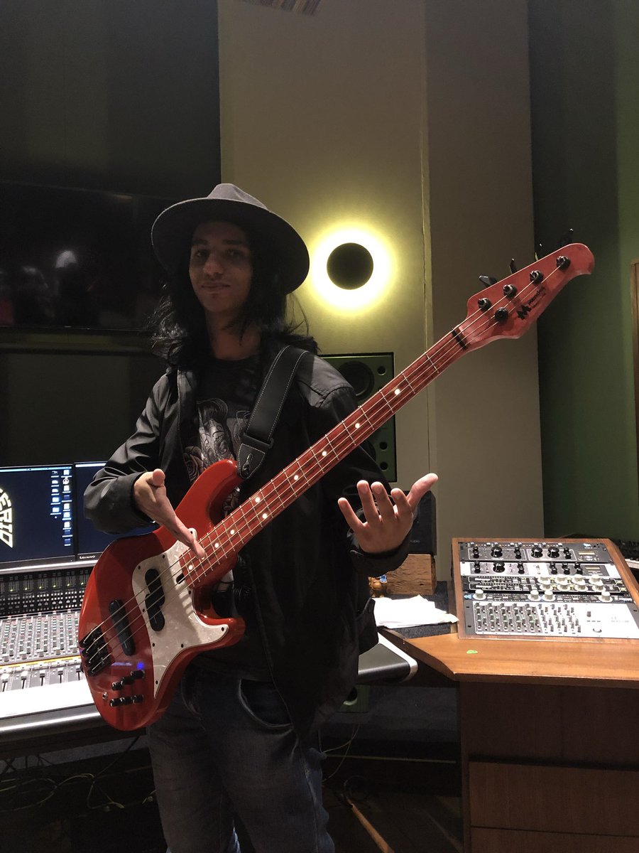 Happy birthday to our bass player Helbert Collyn🎂🎸👏🏼