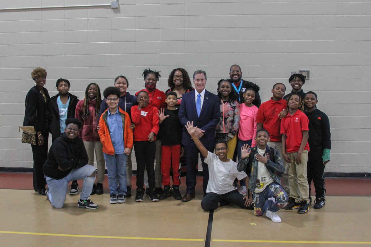 BirminghamYMCA's tweet photo. We appreciate @USRepGaryPalmer 's visit on Monday to the Northeast YMCA Youth Center. 

With support from our community partners, our Roebuck collaborative will help address inequities in safe community spaces, early learning, attainable housing, health care and mental wellness. https://t.co/IXuFQTwNSx