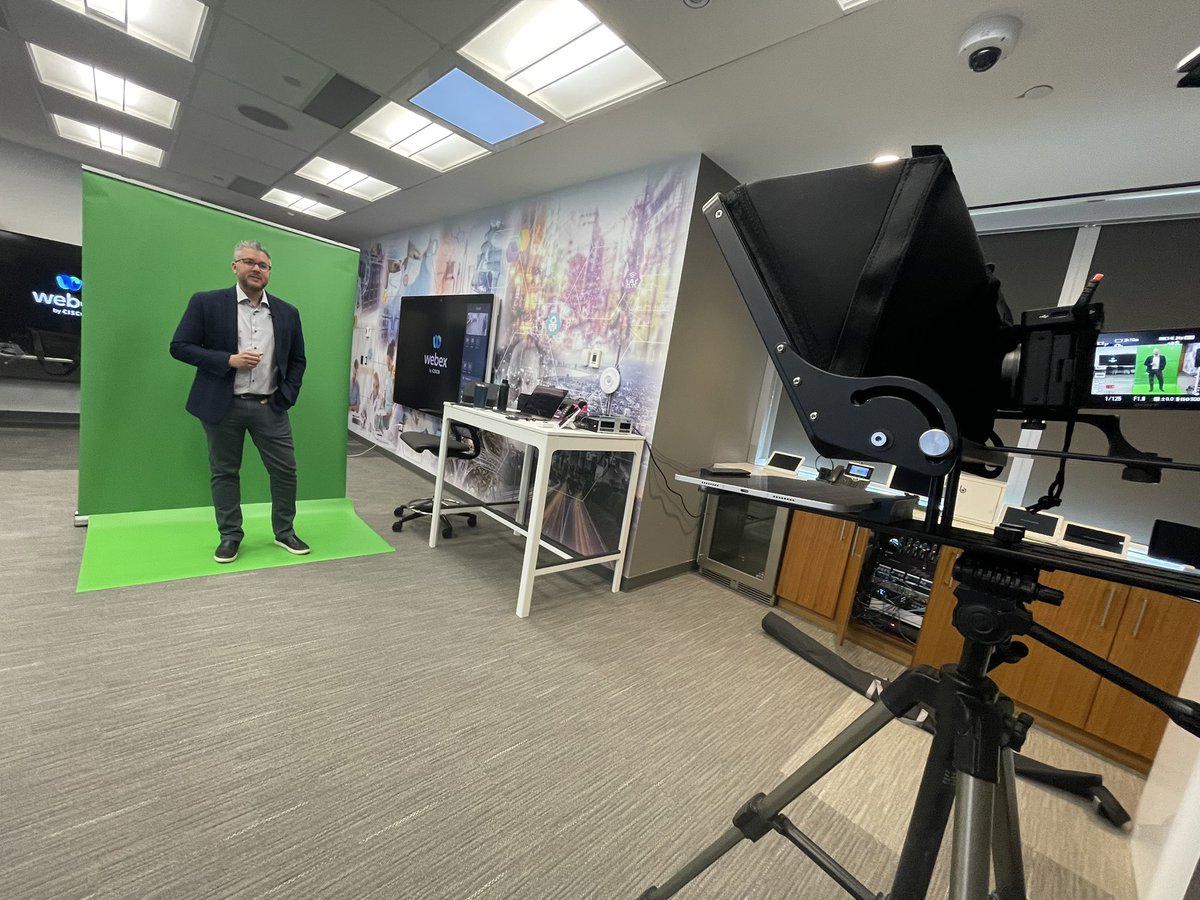 cantechit's tweet image. Ok @waynecuervo - let’s see this in 1 take….    #ProductionMode #VideoGuy