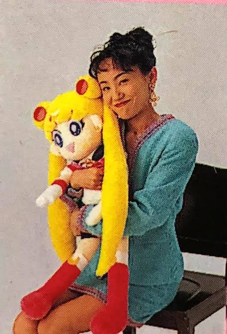 Sending warmest love and hugs to our mom Naoko Takeuchi-sensei.

Happy birthday!!! 