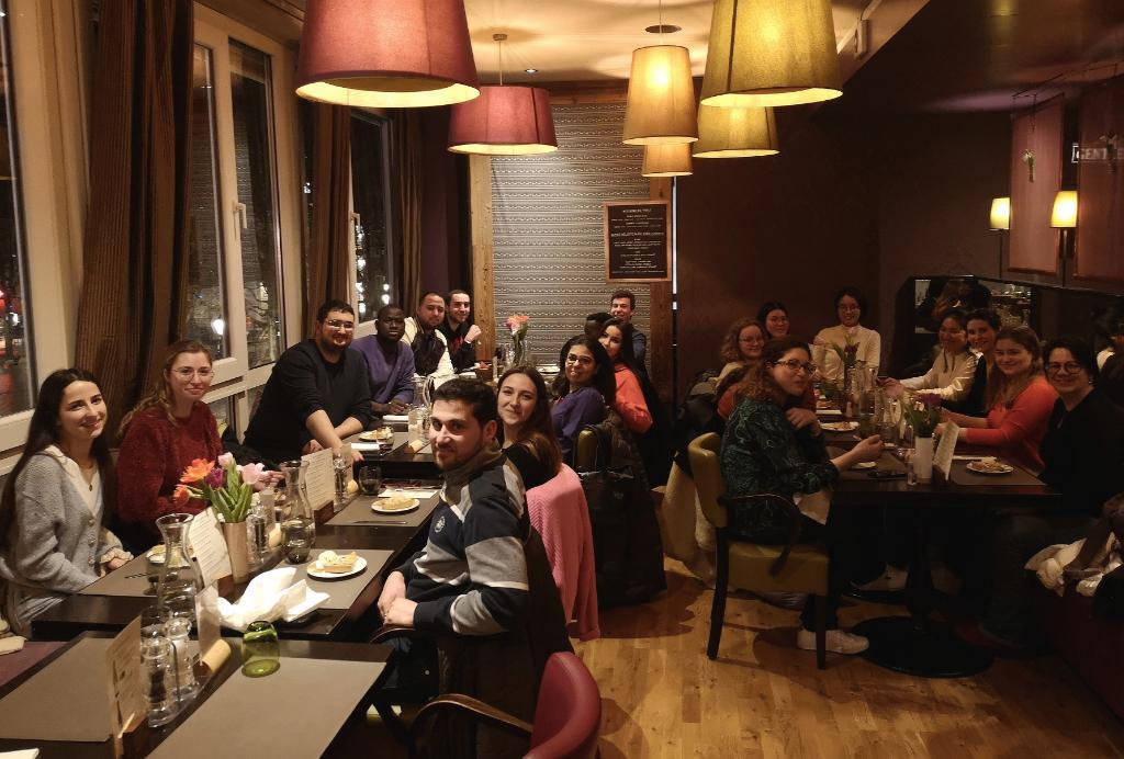 IAE_Paris_Est's tweet photo. 🎓Les étudiants du Master Comptabilité Contrôle Audit ont visité le Luxembourg pour leur voyage d'étude. Le credo de l'IAE est de former les futurs managers pour construire demain.
#MasterCCA #CCA #ContrôleComptabilitéAudit #VoyageEtudiant @IAEFRANCE @UGustaveEiffel https://t.co/D2KCqMLFcq