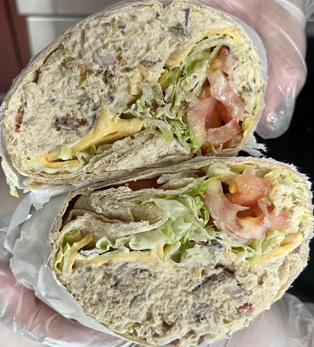 Spicy Tuna Wrap with American Cheese, Lettuce &amp; Tomato! Our Spicy Tuna is Available by The Pound, Sandwiches &amp; Wraps! 

Stop by! We’re open 6-4 daily or order delivery 9-3 by phone or @GrubHub! $15min to #longbeachny #lidobeachny #pointlookoutny #atlanticbeachny #islandparkny