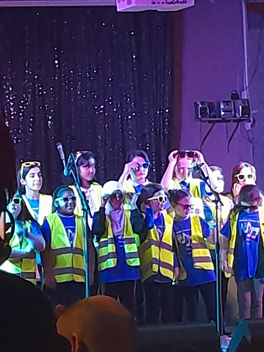 #GovanMusicFestival 🎶 
#Communitymusic
#communityvoices

Now on***

Glasgow Baron's Govan schools concert
Renewal***

Well done all 
@GlasgowBarons