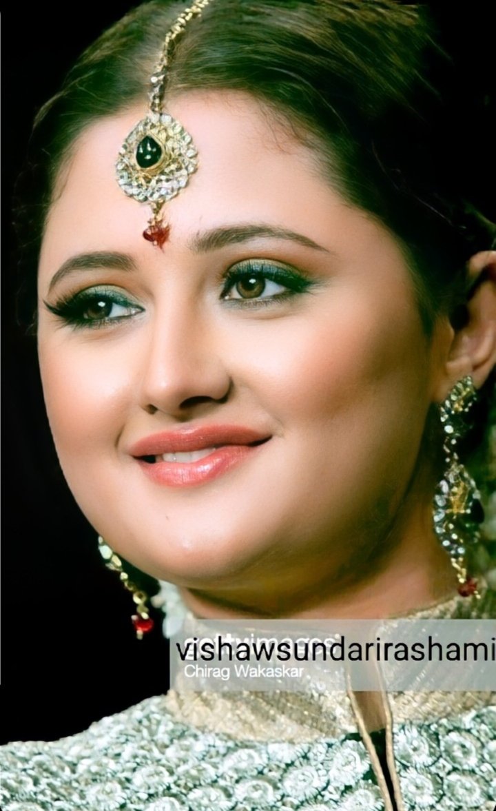 RASHAMI GRACING IBFA AWARD