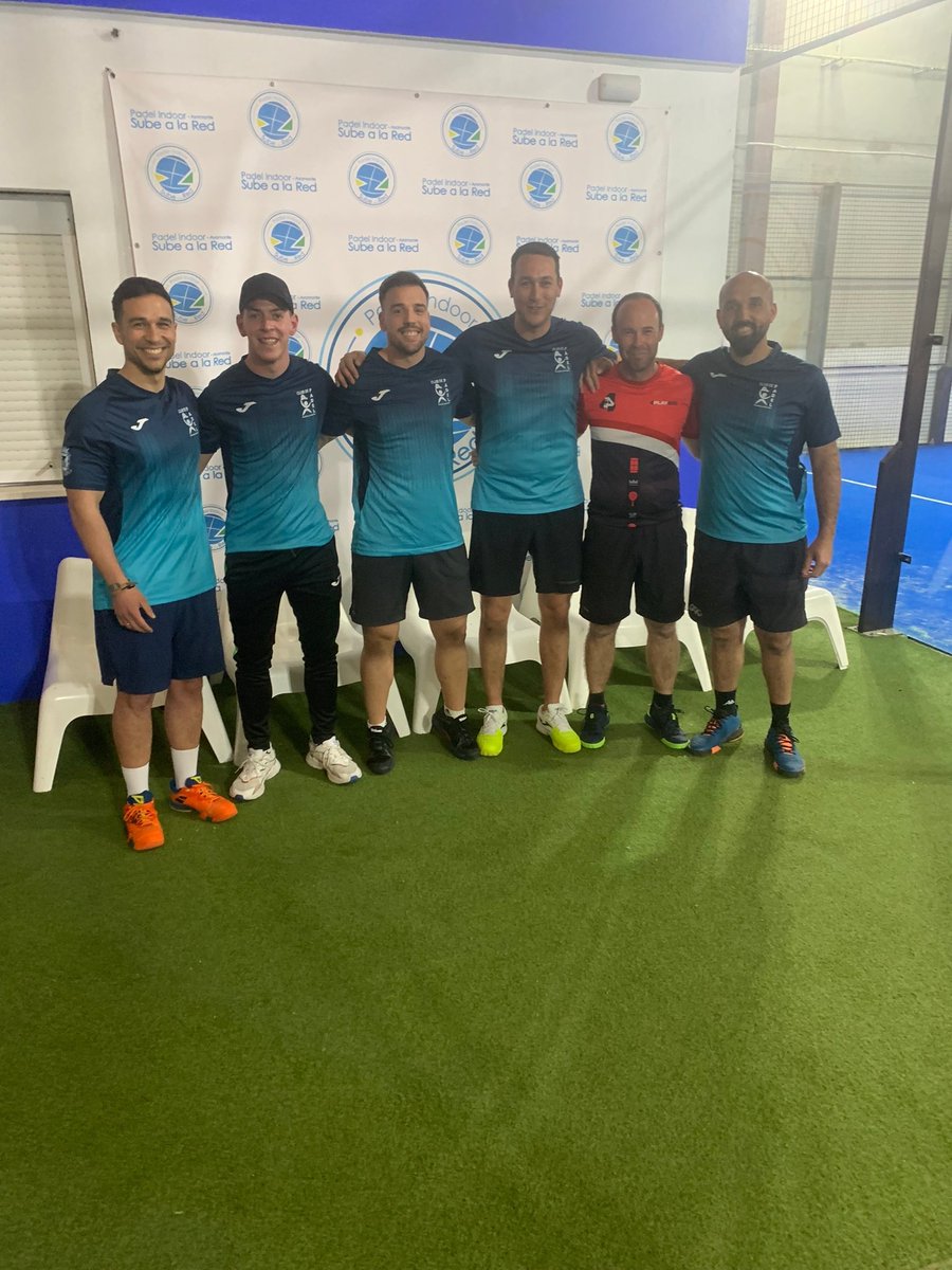 cdpadelpalos's tweet photo. Buenas tardes, 
Informamos que hemos acordado con algunas empresas locales para que patrocinen los equipos locales, os iremos informando.
El Club de Pádel Palos de La Frontera, sigue creciendo. https://t.co/vjMEUACktJ