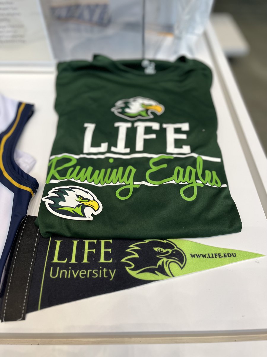 cfbhall's tweet photo. In September of 2022, Jenitra Shields was chosen to be @LifeUniversity's first Womenβs Flag Football Team Head Coach. The Eagles are proudly represented inside @cfbhall, and we look forward to seeing them compete on the gridiron! #LifeItsInYou π π¦
#WomensHistoryMonth https://t.co/hC7kVfzw8e