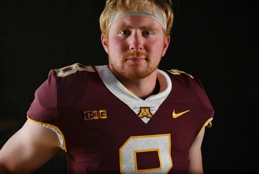 TonyLiebert's tweet photo. Thomas Rush at the #Gophers Pro Day:

Vertical: 35.5 inches
Bench Press: 19 reps
Broad Jump: 10’3”
40-yard dash: 4.5 seconds https://t.co/qL86e7dYcs