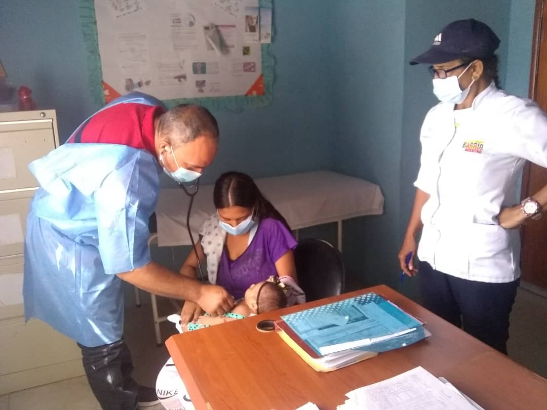 Héroes anónimos del CDI Haydée Suárez, estado Nueva Esparta, #Venezuela; comprometidos con la salud del pueblo.

🇨🇺#CubaPorLaVida💖#MejorEsPosible💖 #YoVotoXTodos 

<a href="/cubacooperaven/">Brigada Médica Cubana en Venezuela</a> <a href="/MinSaludVE/">MPPSalud</a> <a href="/MagaGutierrezV/">Magaly Gutiérrez Viña</a> <a href="/MedicaEsparta/">Misión Medica Cubana Nueva Esparta</a>